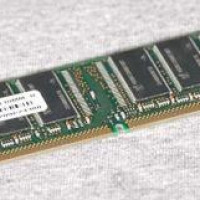 Generic,128MB PC-133 SDRAM DIMMS,128MB. 16Mx64. 168 Pin SDRAM DIMMS - Synchronous D