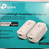 AV2000 2 Port Gigabit Passthrough Powerline Starter Kit
