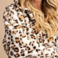 Gigio's Women's Faux Fur Leopard Print Winter Jacket with Hoodie Soft  Fluffy Brown & Cream