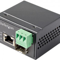 Startech IMC1GSFP30W FIBER TO ETHERNET MEDIA CONVERTER EXTENDS NETWORKS & CONVERTS FIBER TO COPPER -