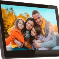 Aluratek AFT11F 11IN WIFI DIGITAL PHOTO FRAME W/ LIVE VIDEO CHAT 16MB