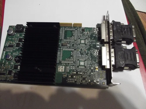 900343 MINI DISPLAYPORT TO VGA ACTIVE ADAPTERM/F thumbnail